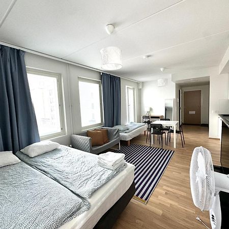 Easy Stay Rooms & Apartments Near Airport Vantaa Ngoại thất bức ảnh