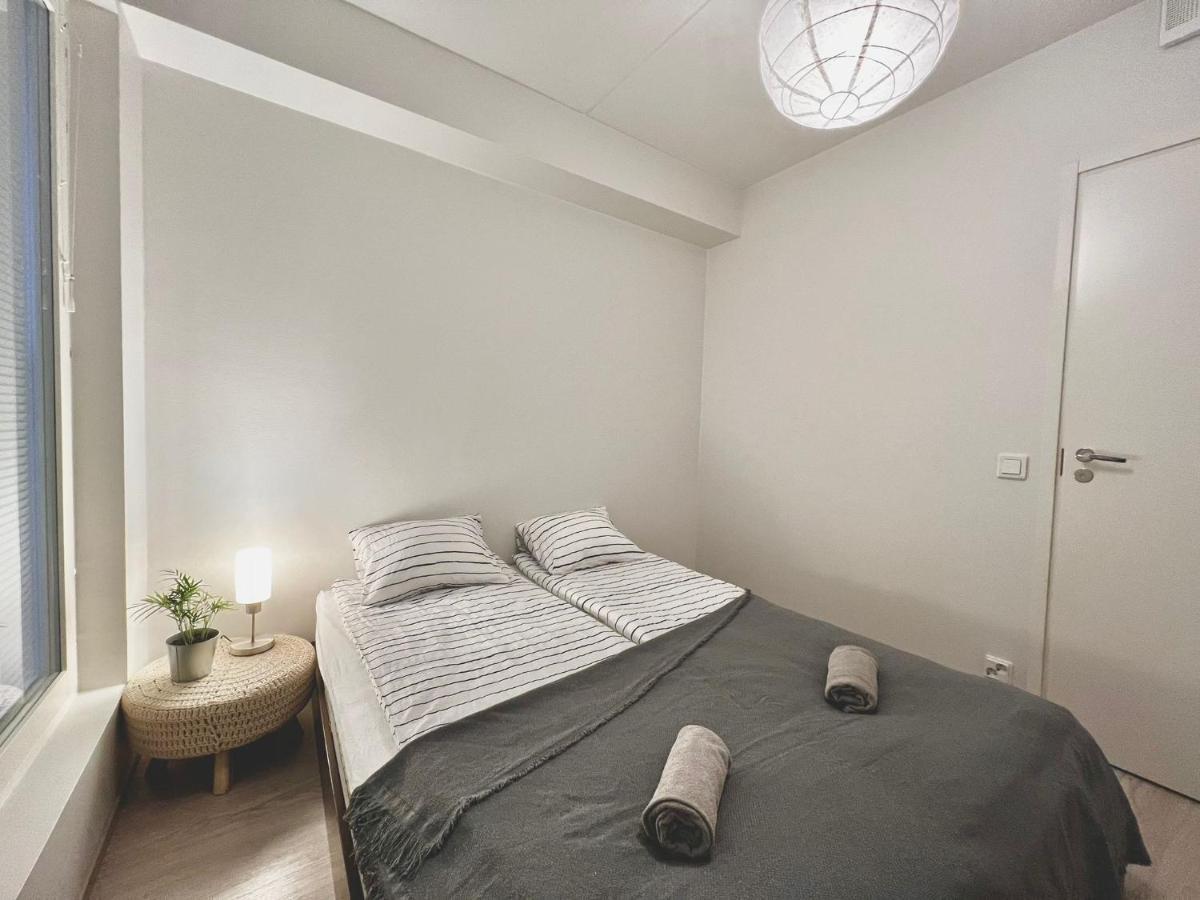 Easy Stay Rooms & Apartments Near Airport Vantaa Ngoại thất bức ảnh