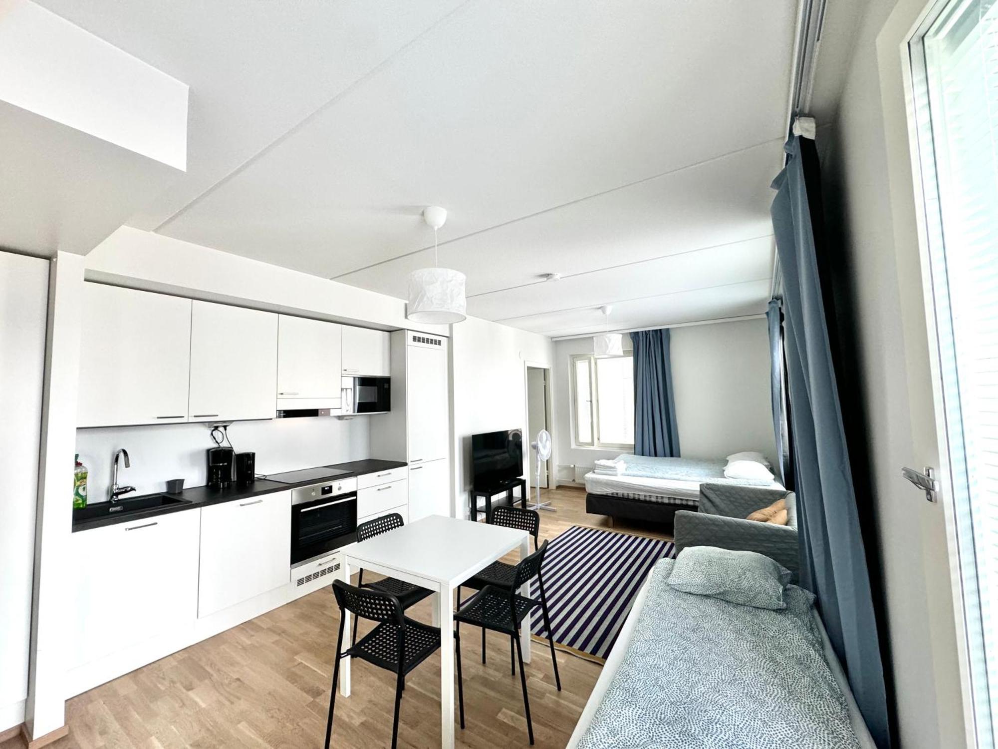 Easy Stay Rooms & Apartments Near Airport Vantaa Ngoại thất bức ảnh